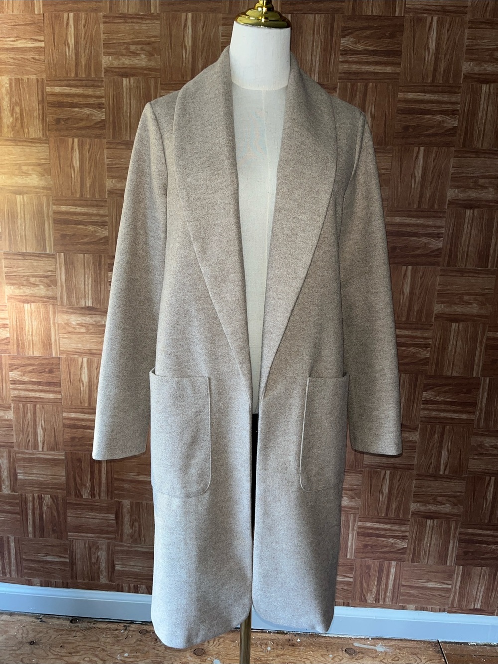 Joie Long Shawl Collar Unstructured Trench Coat in Light Taupe - Size M (8)
